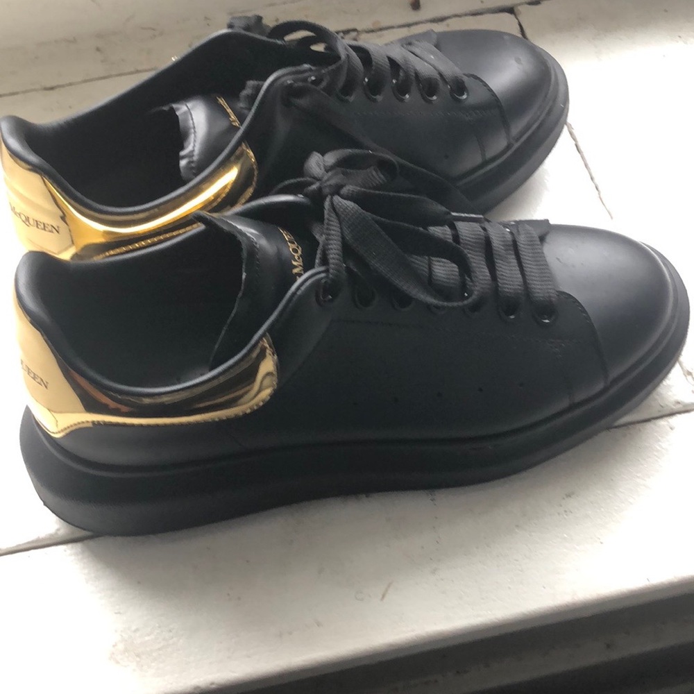 COPY - Alexander McQueen